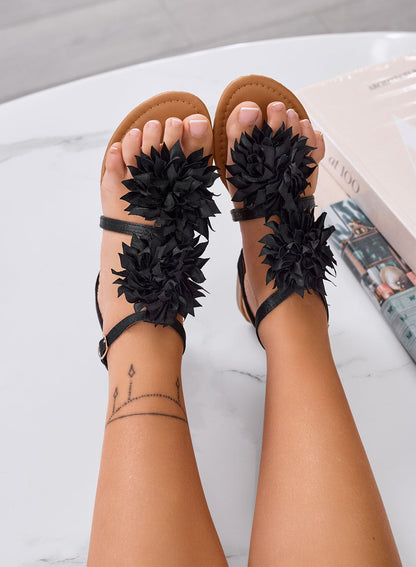 Stefania – Sandali Infradito Con Applicazione Floreale Raffinata