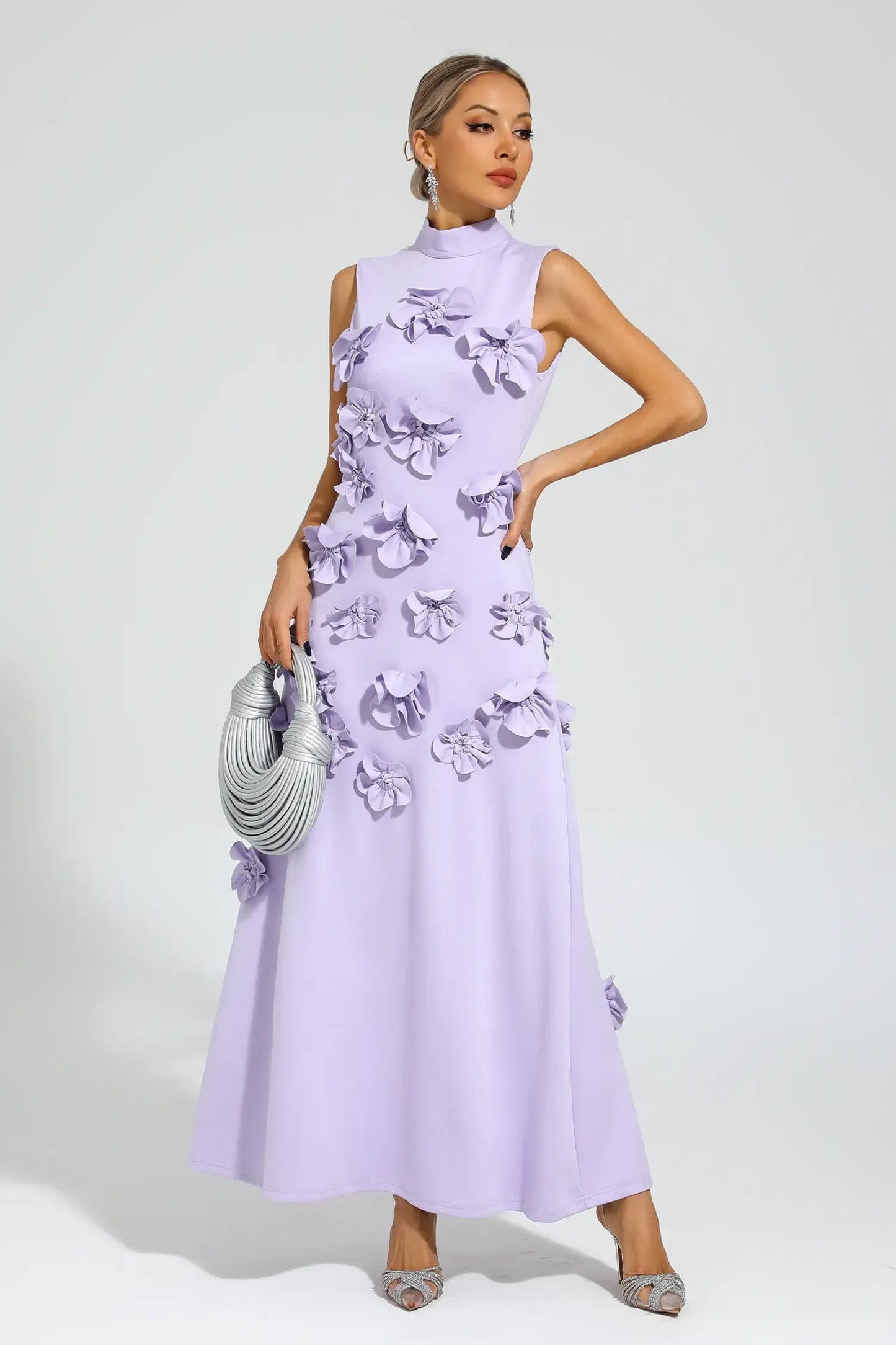 Quinora - Abito Maxi Senza Maniche Ricamo Floreale Donna