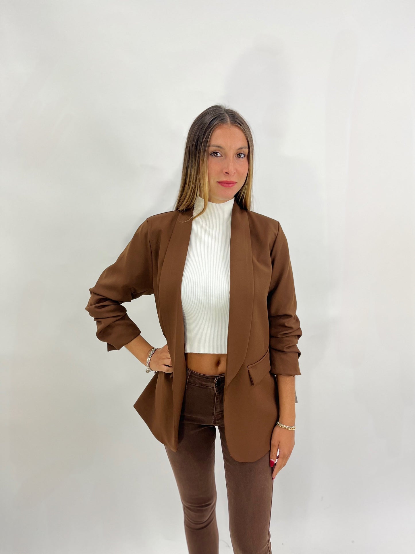 Janira - Blazer elegante da donna con maniche arrotolate