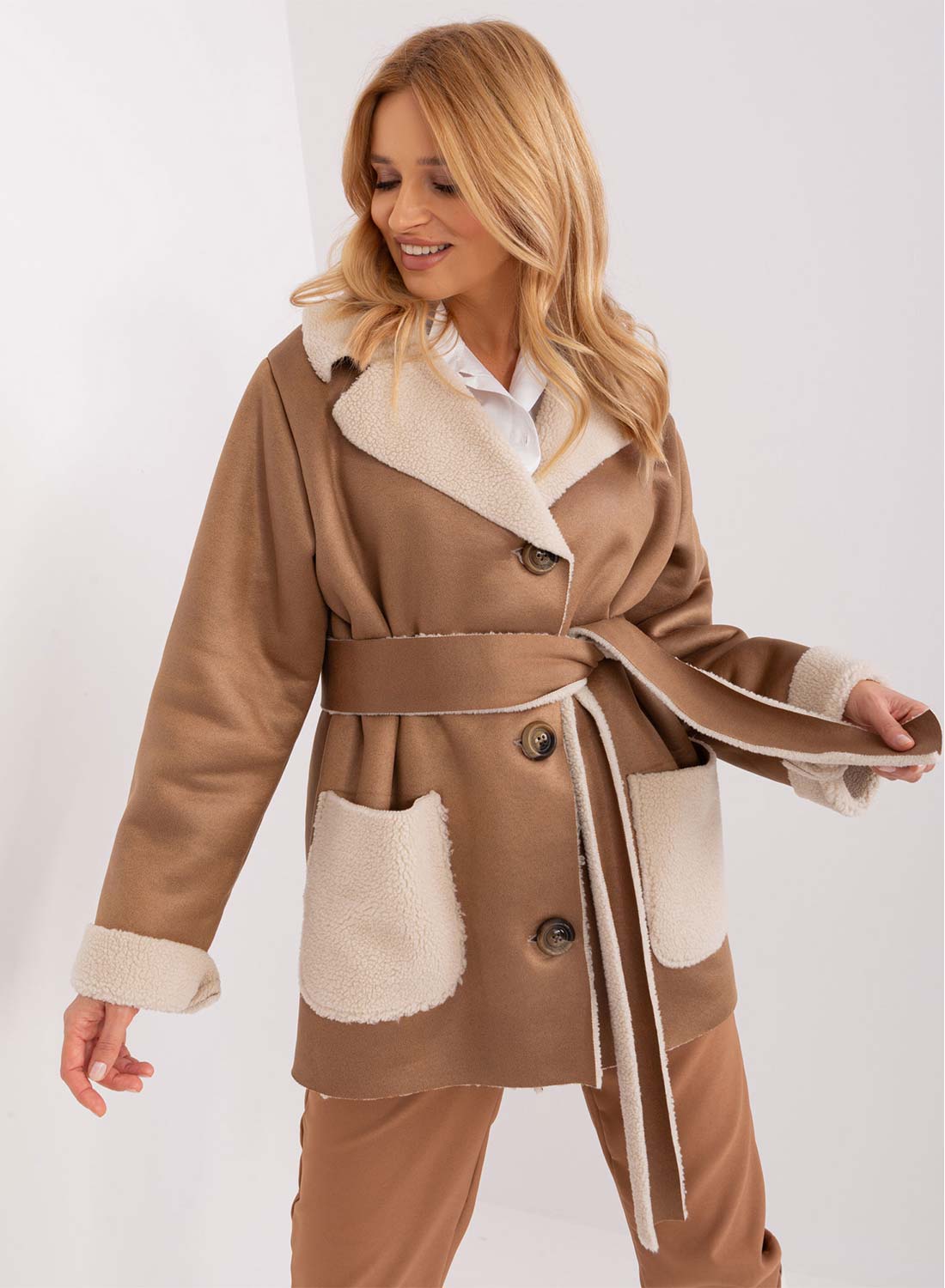 Jasmine - Giacca Oversize in Montone con Tasche