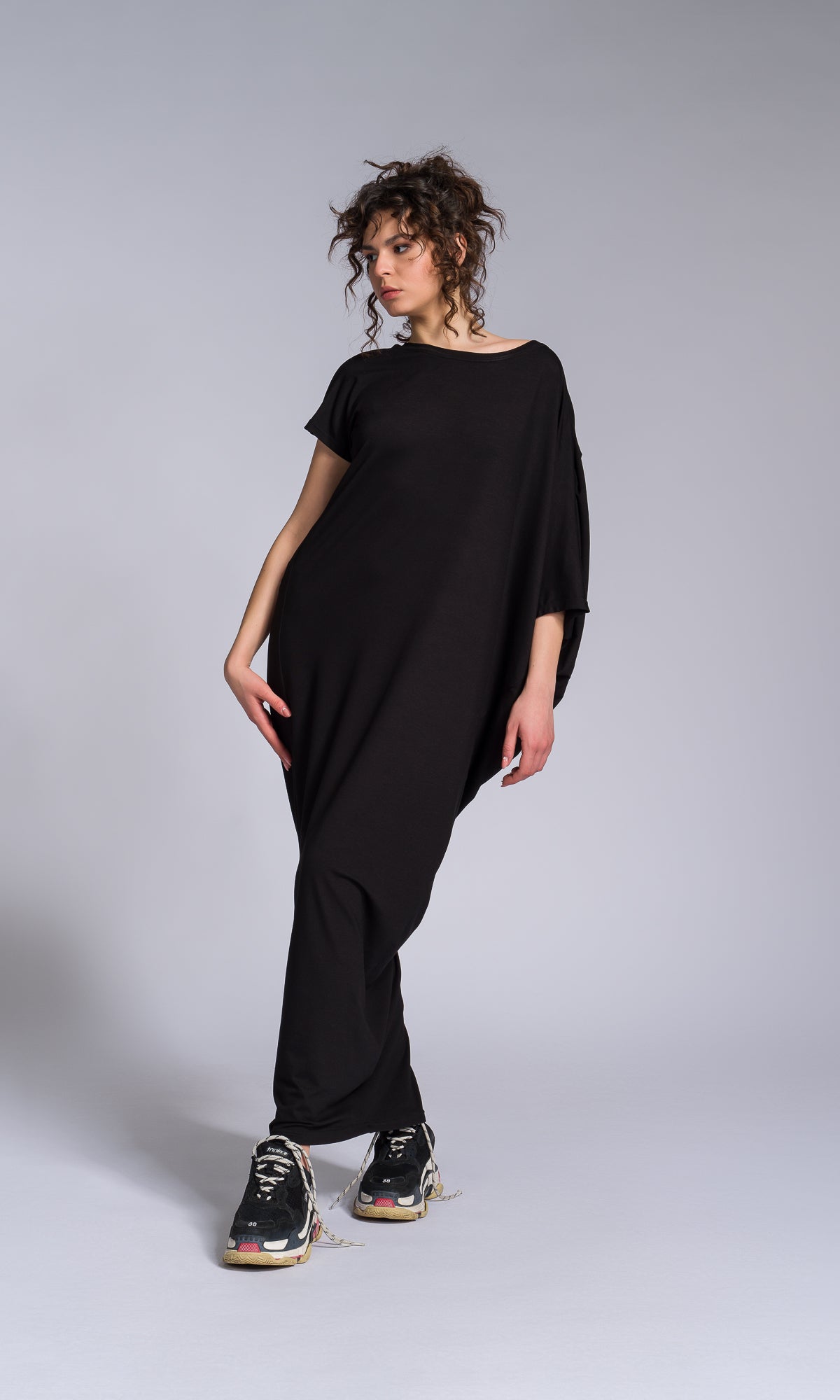 Quinoria - Abito Donna Manica Batwing Asimmetrico Moderno