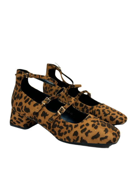 Guendalina – Scarpe Con Tacco E Fibbie Per Un Look Sofisticato