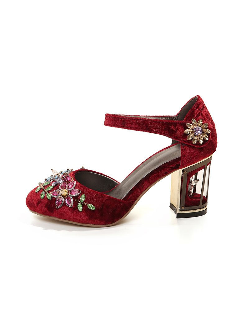 Dalila – Pump Mary Jane Luxury con Cristalli e Ricamo Floreale