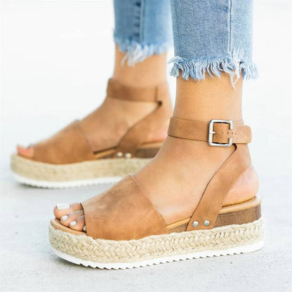 Selene – Sandali Platform Chic E Versatili Per Un Look Moderno