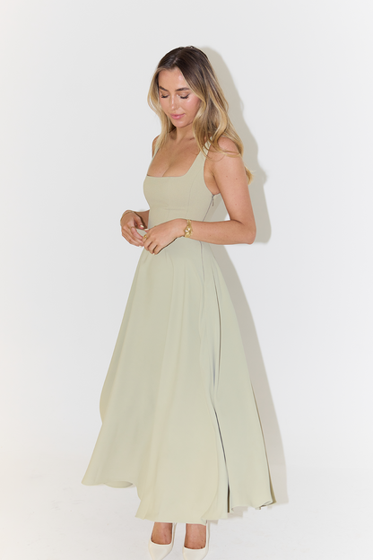 Tullia – Abito Midi Dal Taglio Elegante E Silhouette Armoniosa