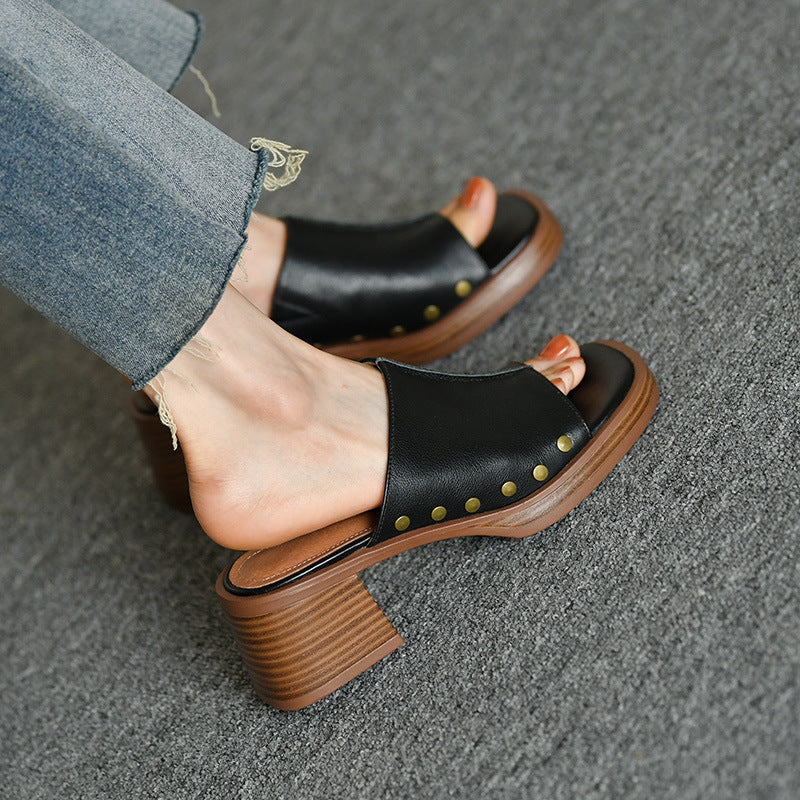 Costanza – Sandali Con Tacco Largo E Punta Quadrata Dal Design Moderno