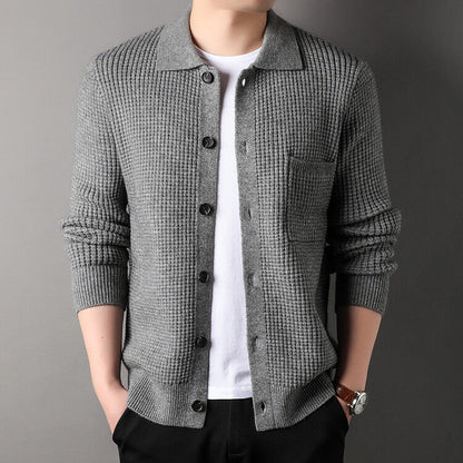 Raul – Cardigan Autunnale Con Risvolto Jacquard Intrecciato