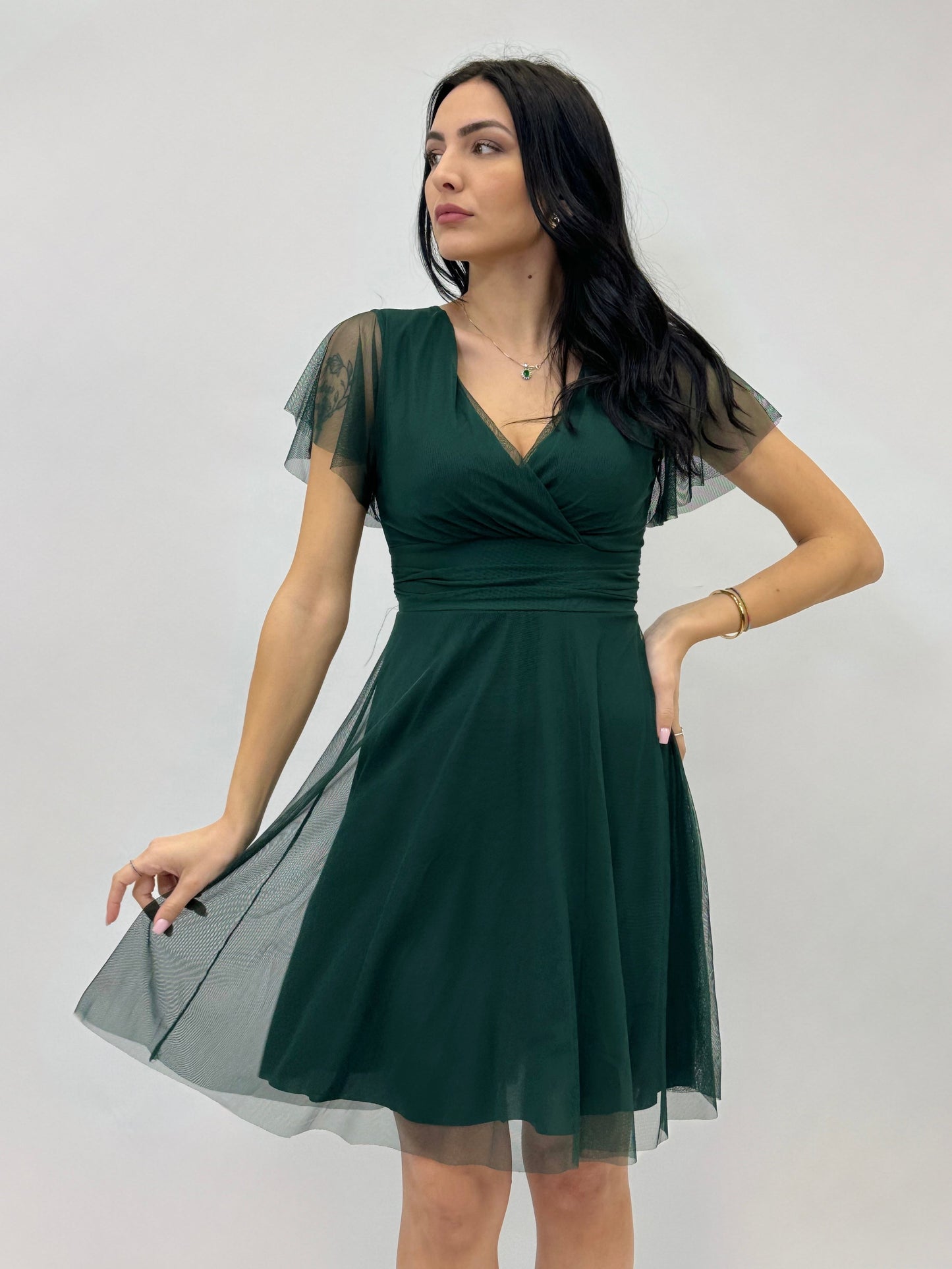 Kora – Abito Corto Contemporaneo Per Un Look Fresco E Dinamico