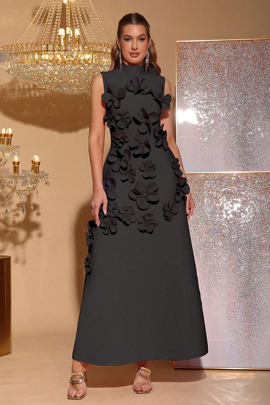 Quinora - Abito Maxi Senza Maniche Ricamo Floreale Donna