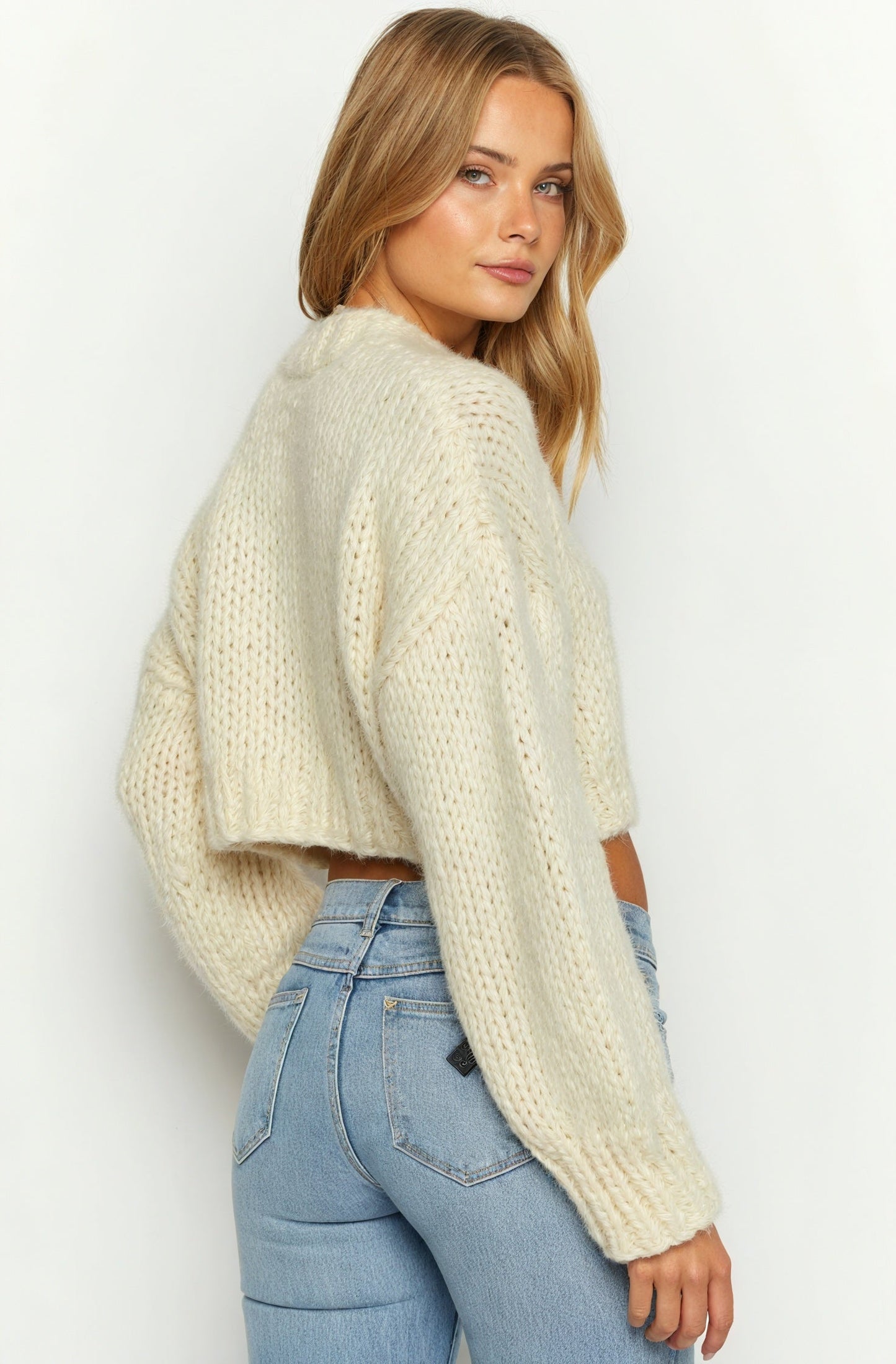 Yasmin – Maglia Corta a Righe Stile Giovane