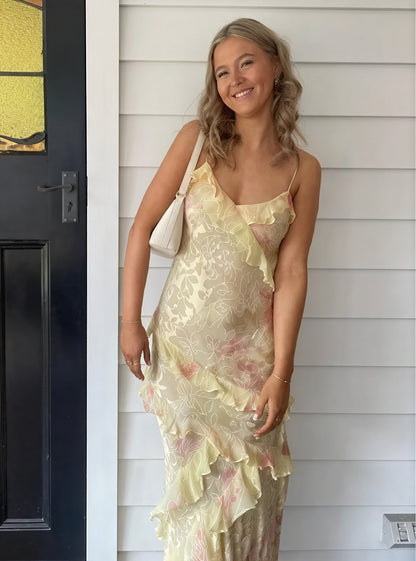 Simona – Abito Estivo Fluido Con Dettagli Rouches E Taglio Leggero