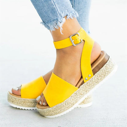 Selene – Sandali Platform Chic E Versatili Per Un Look Moderno