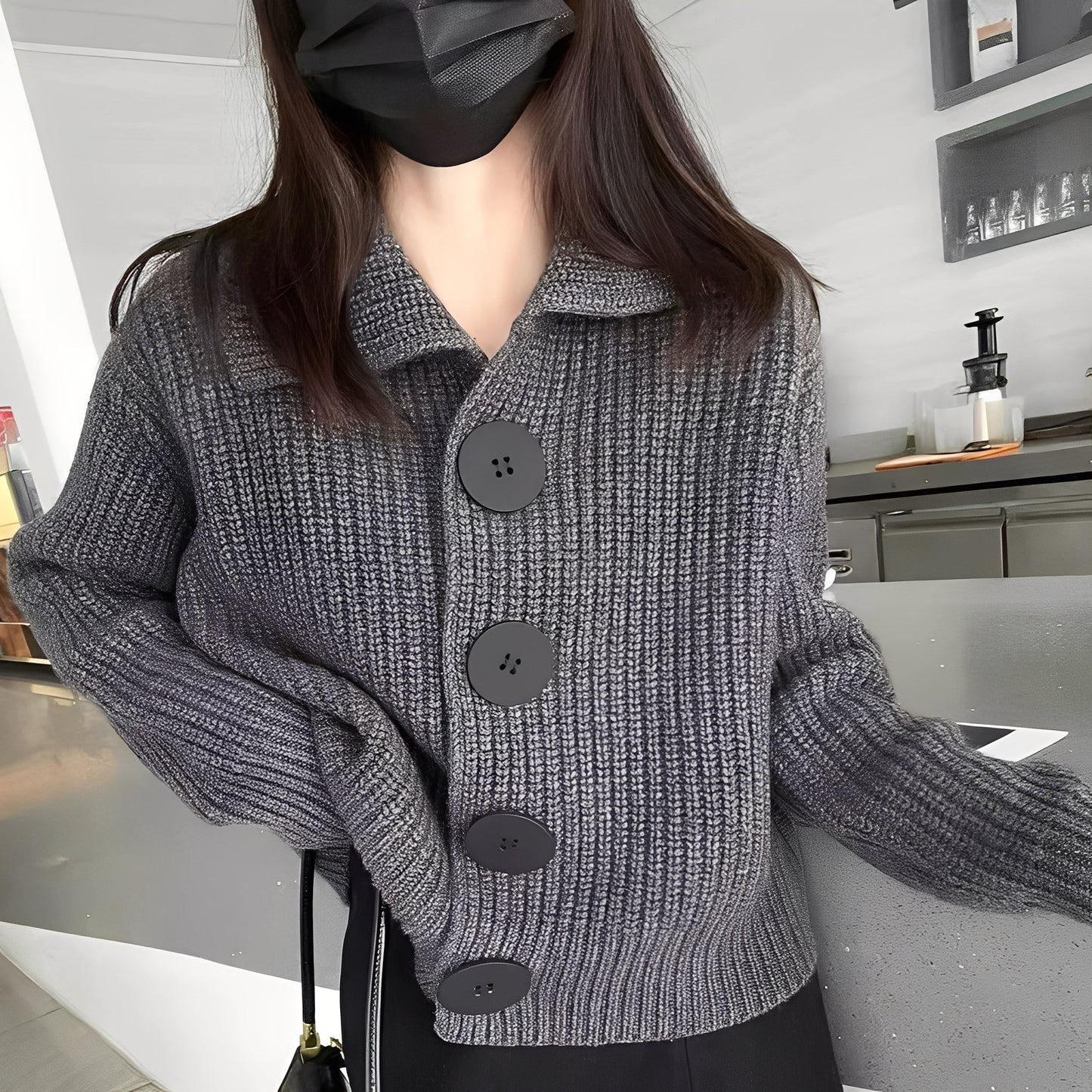 Flavia - Cardigan elegante con grandi bottoni per donna