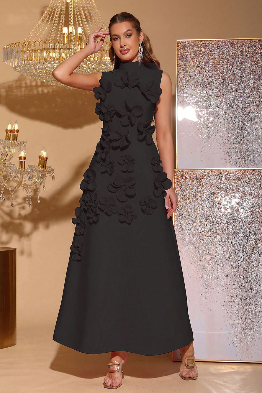 Quinora - Abito Maxi Senza Maniche Ricamo Floreale Donna