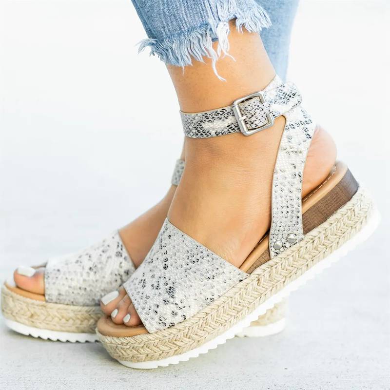Selene – Sandali Platform Chic E Versatili Per Un Look Moderno