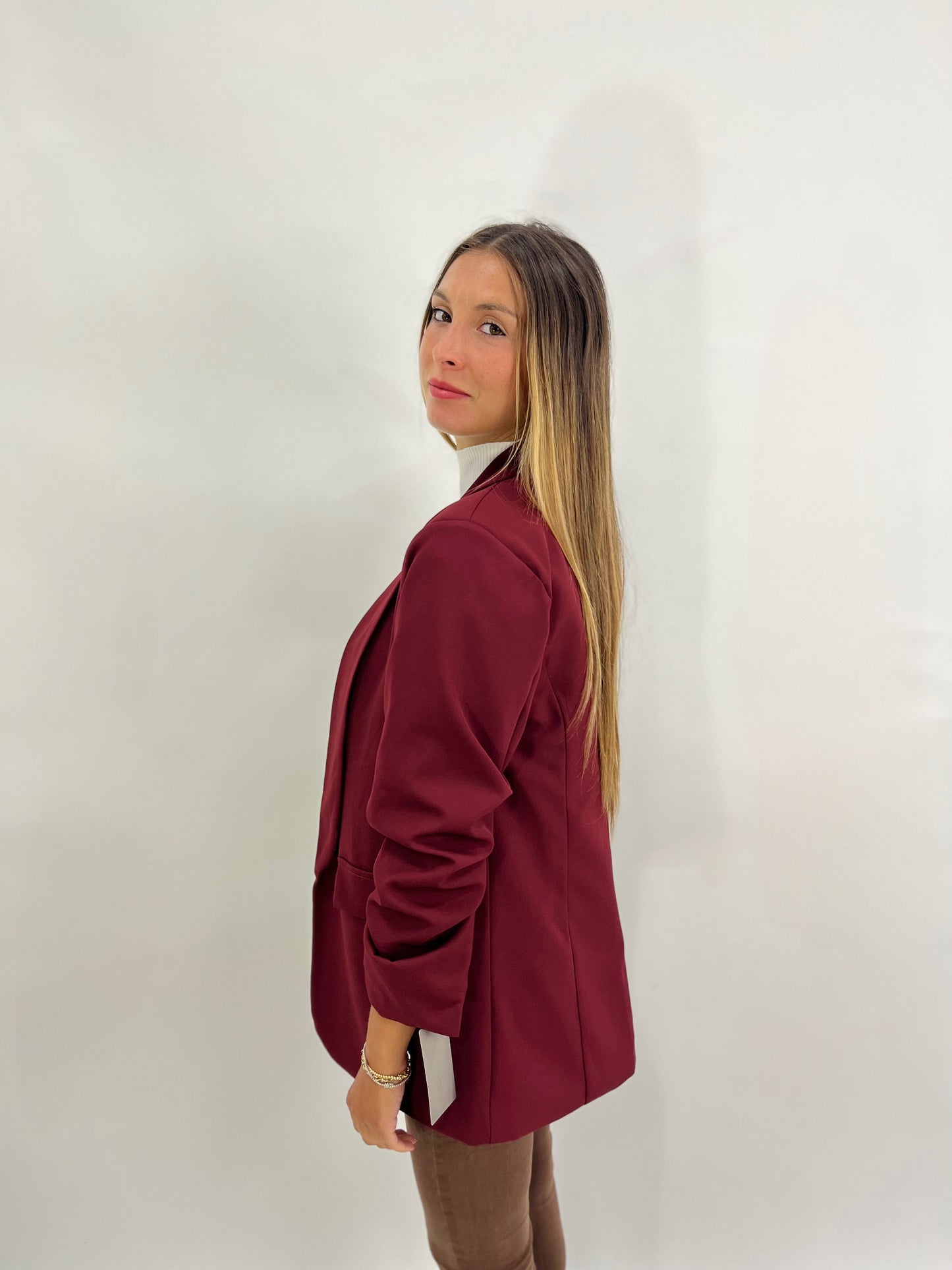 Janira - Blazer elegante da donna con maniche arrotolate
