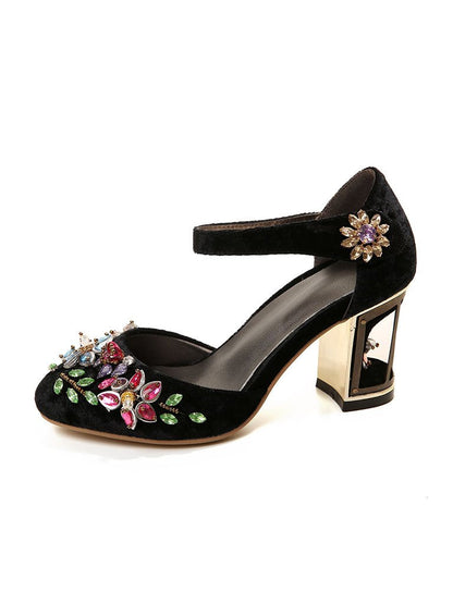 Dalila – Pump Mary Jane Luxury con Cristalli e Ricamo Floreale