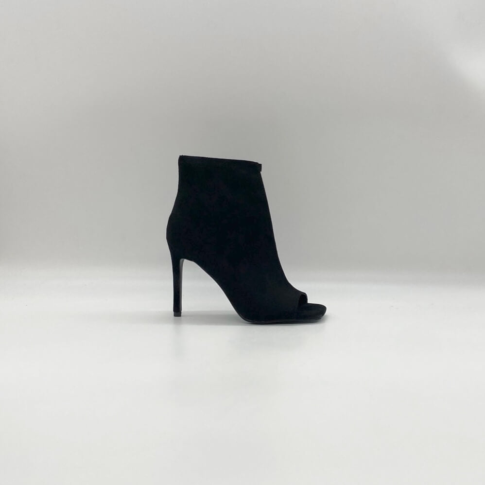 Gigliola – Sandali Con Scollo Laterale E Linea Contemporanea