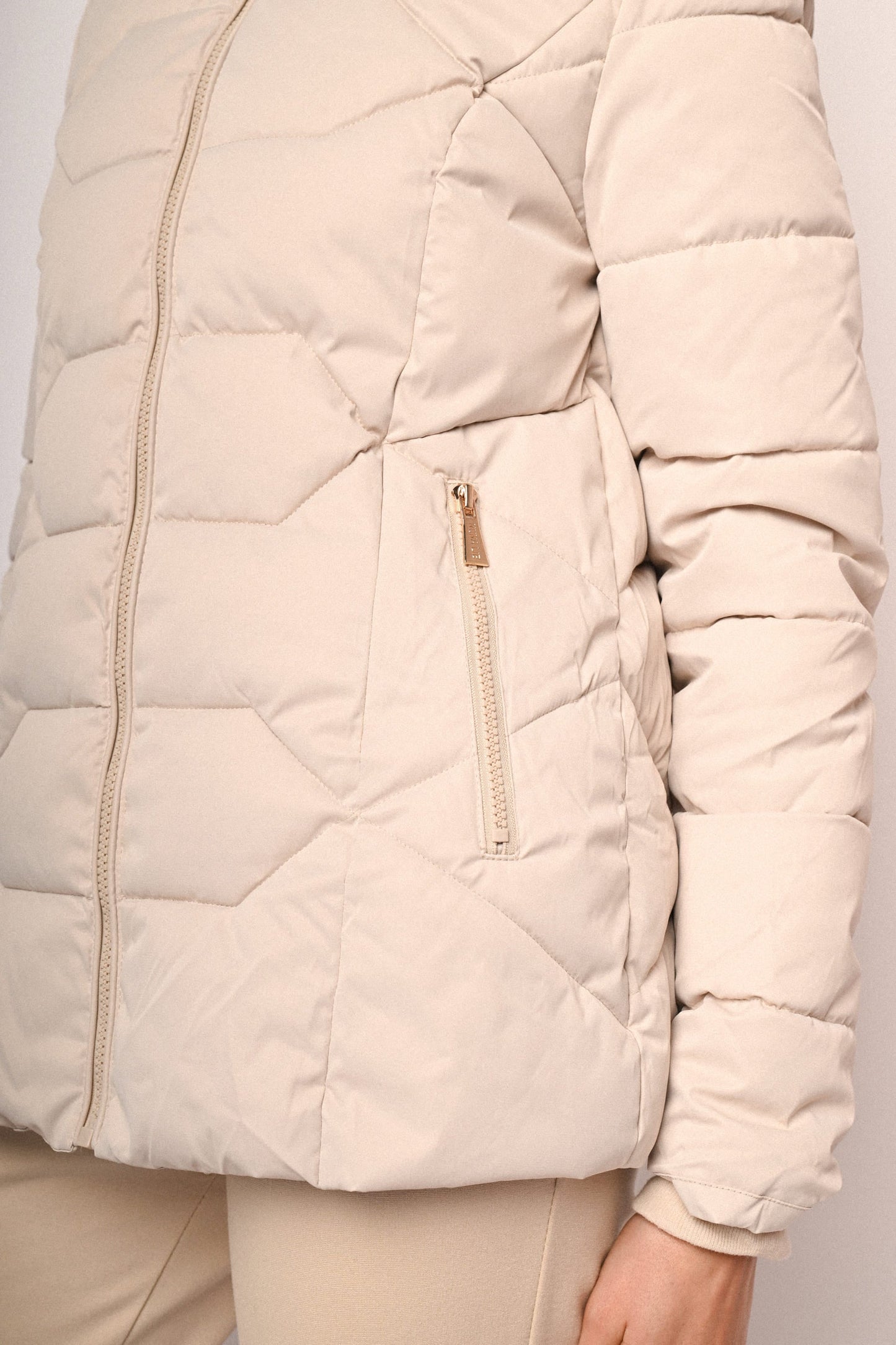 Uliana – Piumino Con Cappuccio Morbido