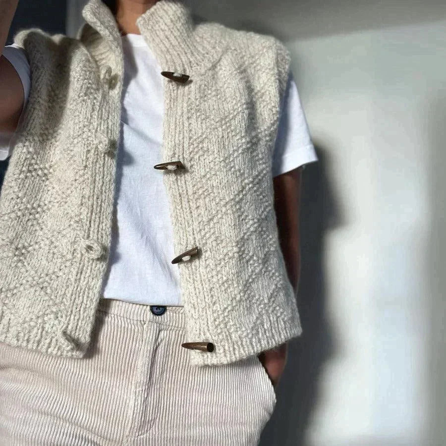 Ada - Cardigan elegante in lana con bottoni Beige