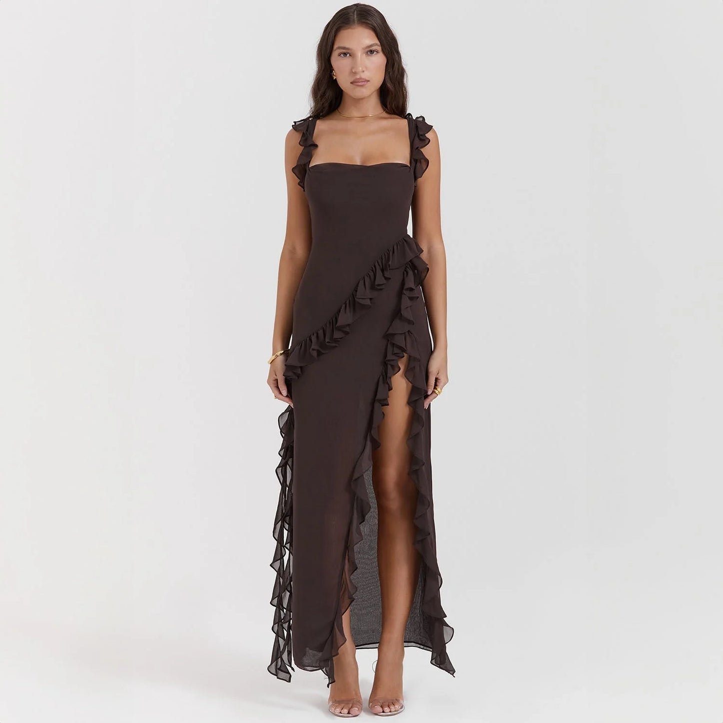 Adalgisa - Elegantissimo Vestito Lungo Giorgia con Volant e Sottile Apertura Marrone
