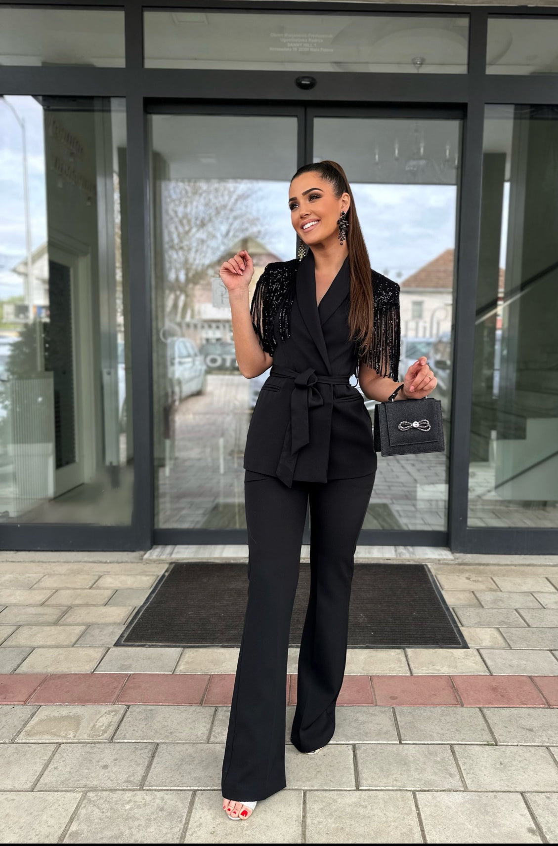 Alessia - Tailleur Margot elegante con dettagli Swarovski Nero