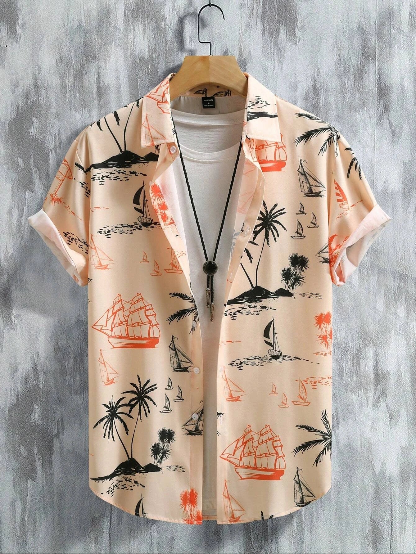 Nilo – Polo Estiva Con Stampa Tropicale E Maniche Corte Con Risvolto