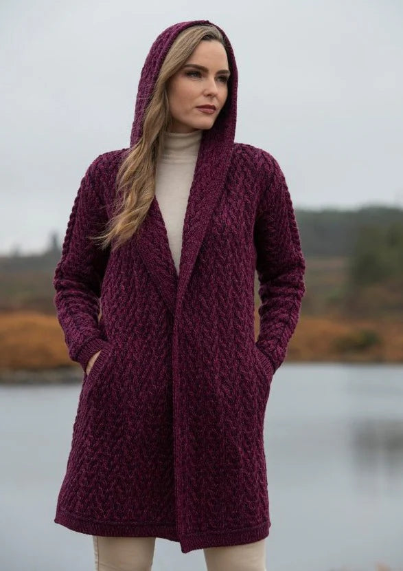 Antonetta - Cardigan Aran con Cappuccio e Sciarpa Lilla