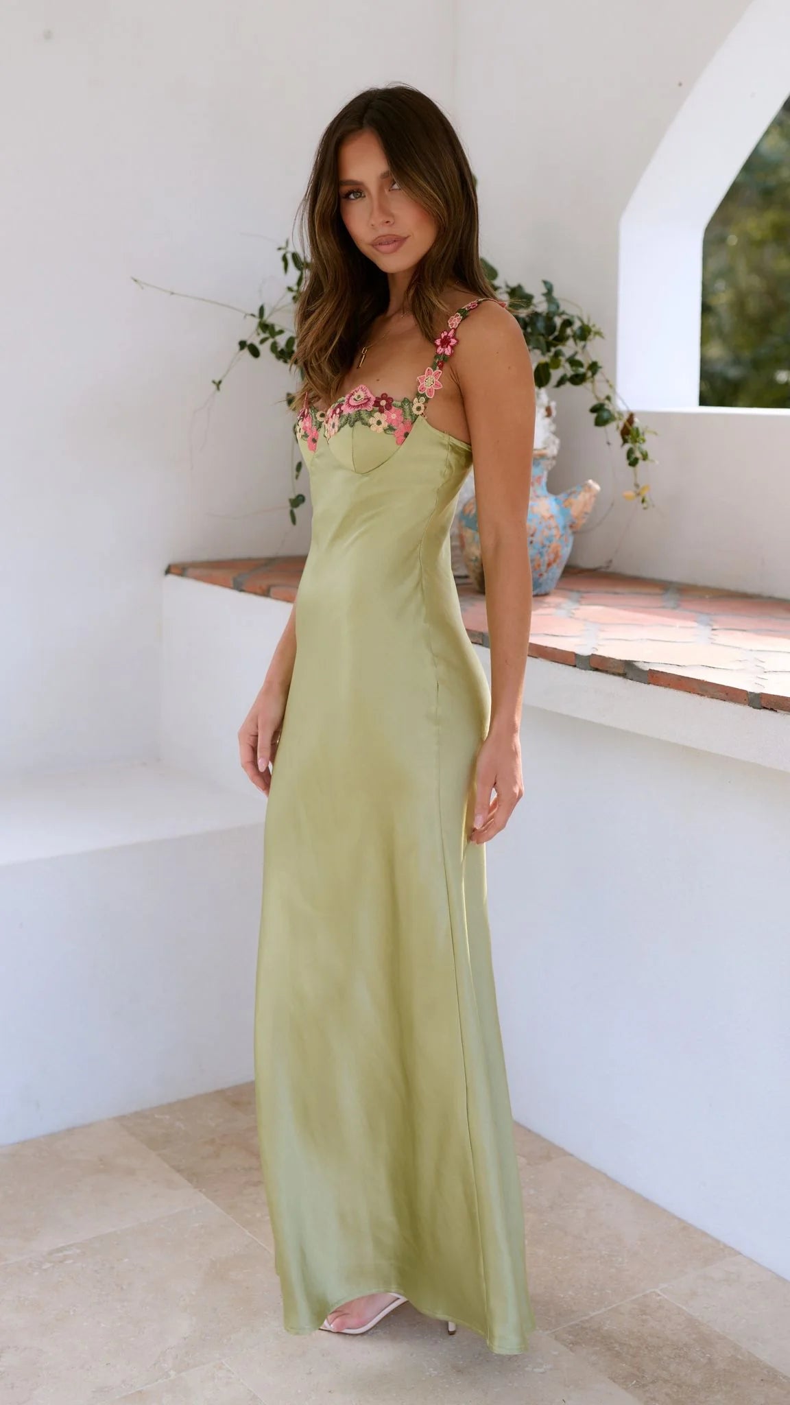 Aurelia - Abito lungo con dettagli floreali Verde