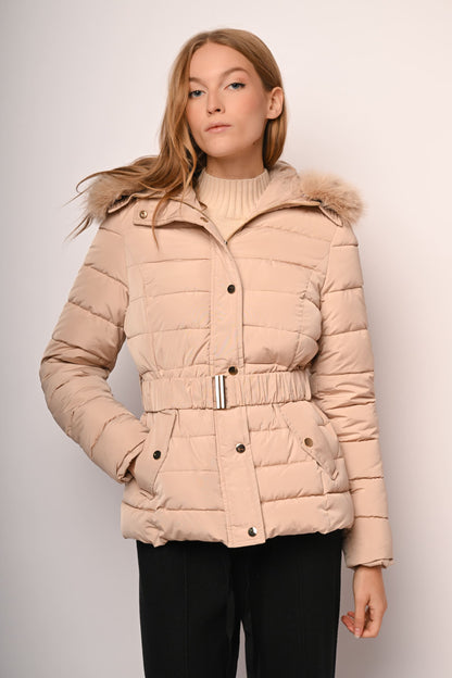 Ursel – Piumino Corto Con Cappuccio Morbido