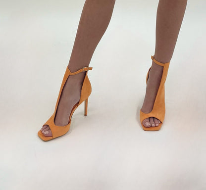 Gigliola – Sandali Con Scollo Laterale E Linea Contemporanea