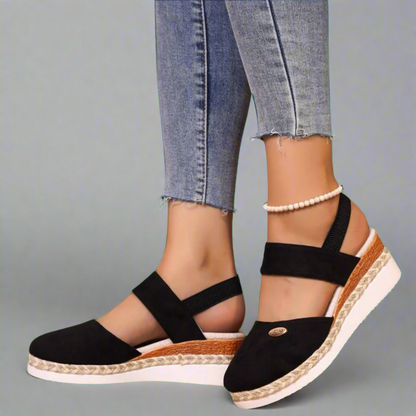 Carmela – Sandali Con Zeppa Comoda E Vestibilità Adatta A Ogni Esigenza
