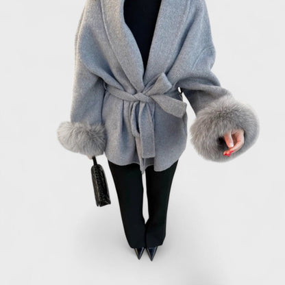 Greta – Cappotto Elegante Con Dettagli Raffinati