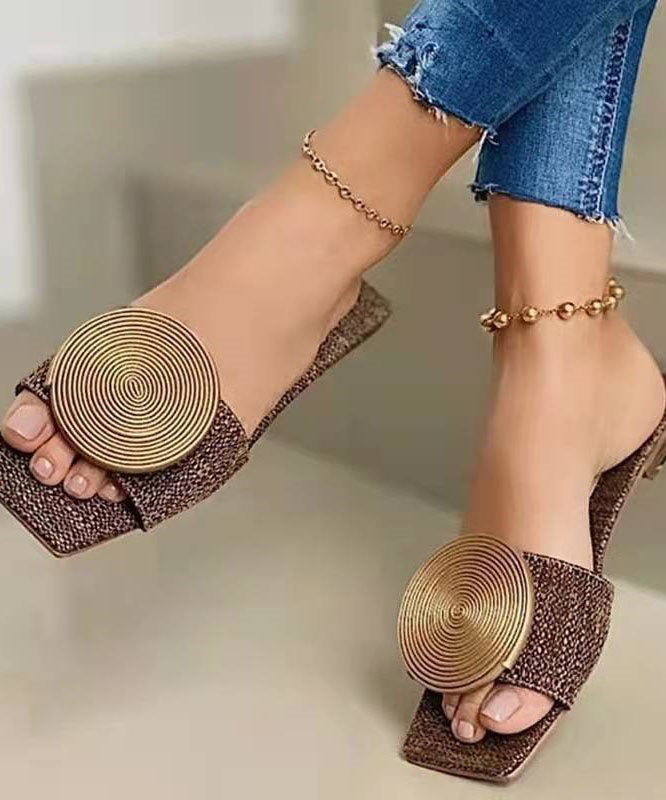 Matinia – Sandali Slide Donna Marrone in Ecopelle con Paillettes Boutique