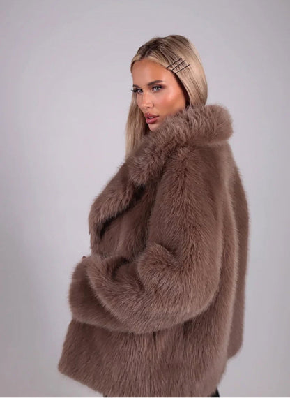 Venna – Pelliccia Donna Elegante Resistente e Chic