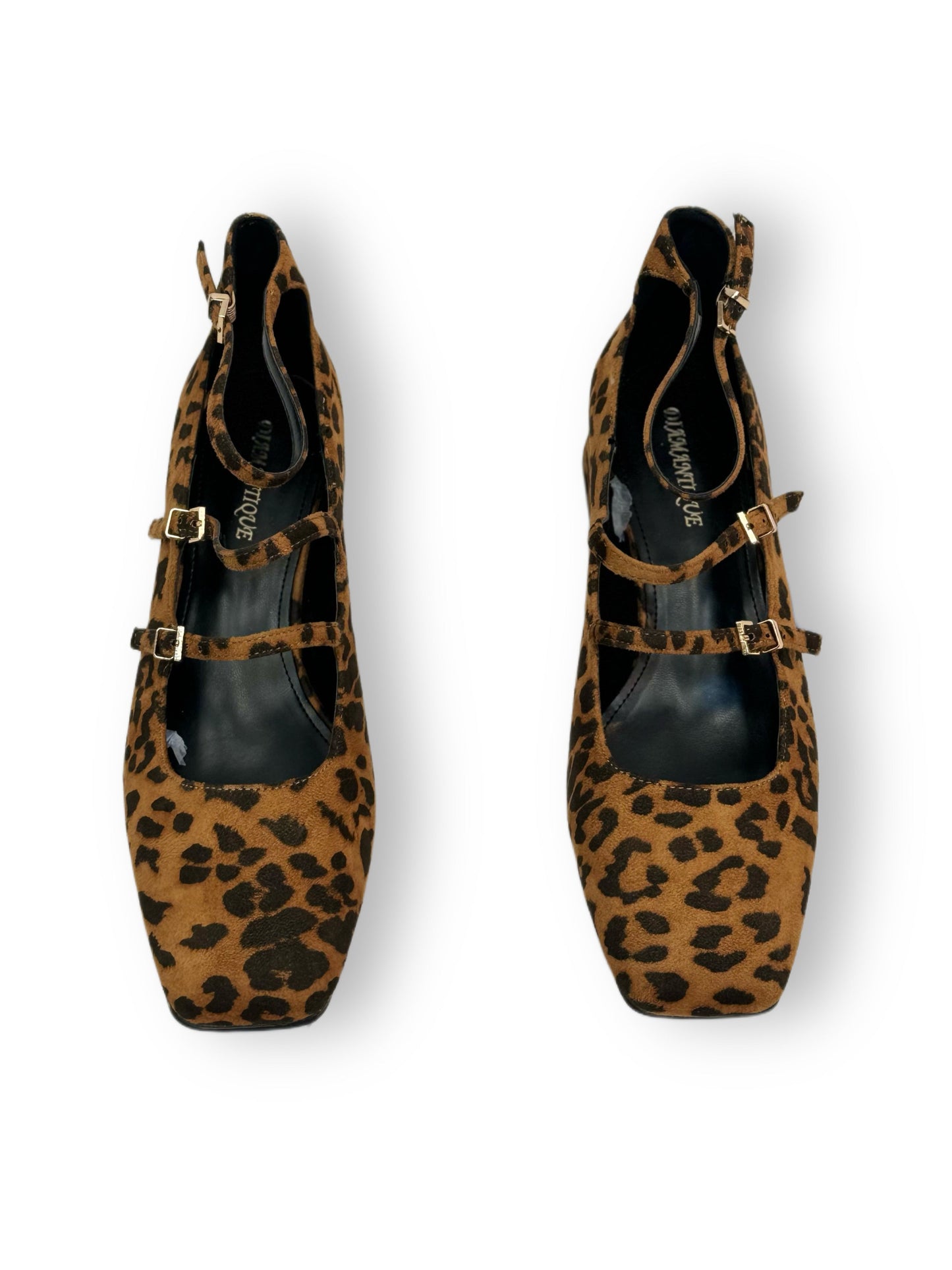 Guendalina – Scarpe Con Tacco E Fibbie Per Un Look Sofisticato