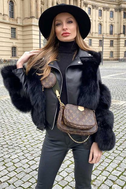 Carla - Giacca Nera con Cerniera in Pelliccia Sintetica