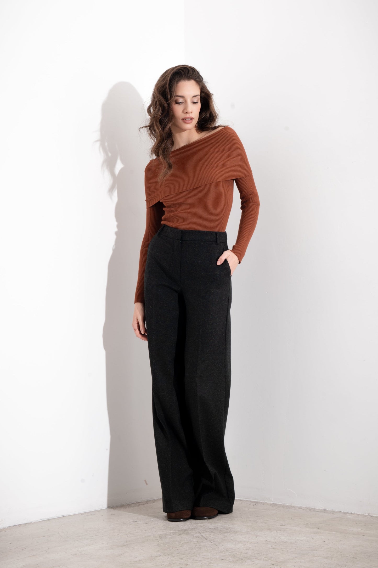 Fiorella - Maglia Donna Scollo Schiffer a Costina