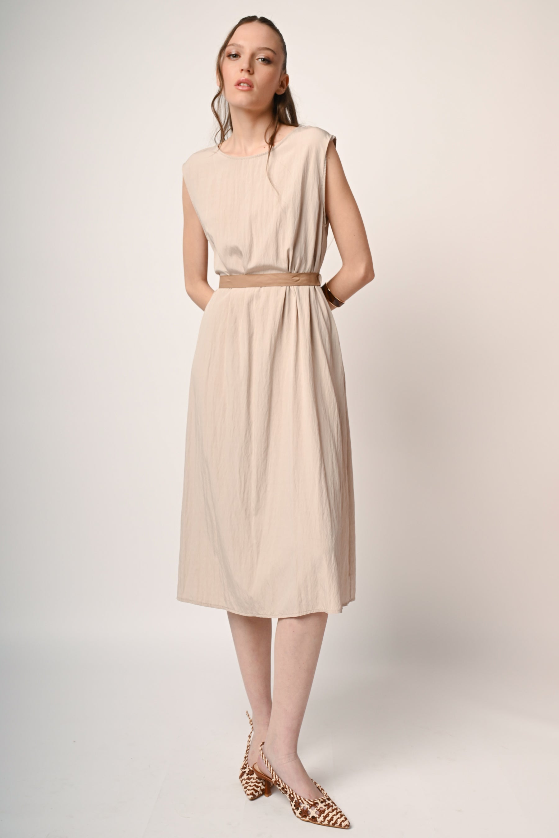 Cecilia – Abito Midi con Cintura Elegante e Versatile 1