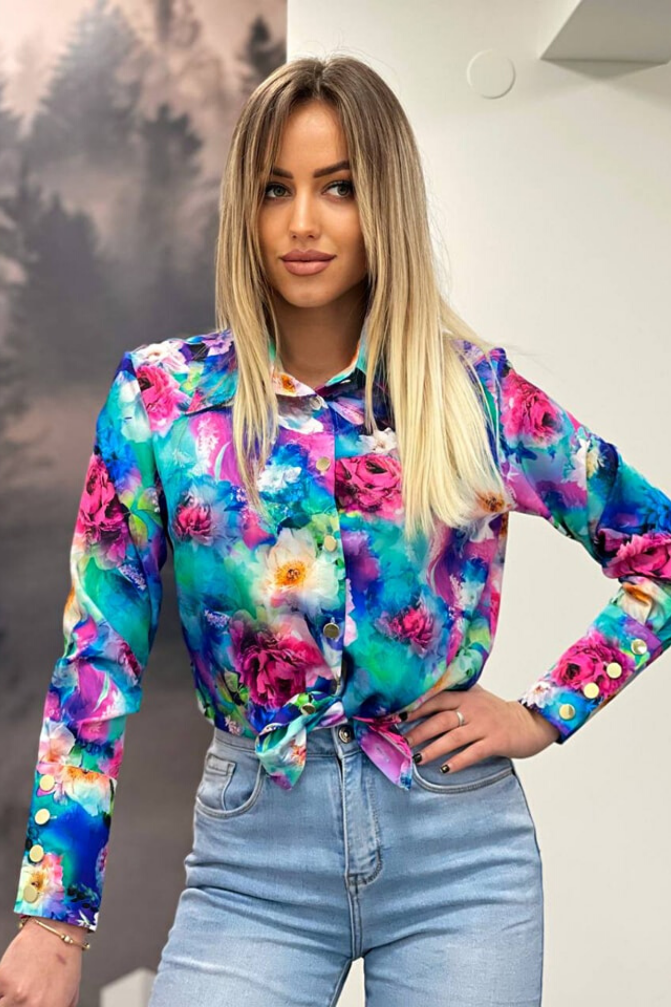 Clarissa - Camicia Blu Floreale Multicolore con Bottoni Dorati