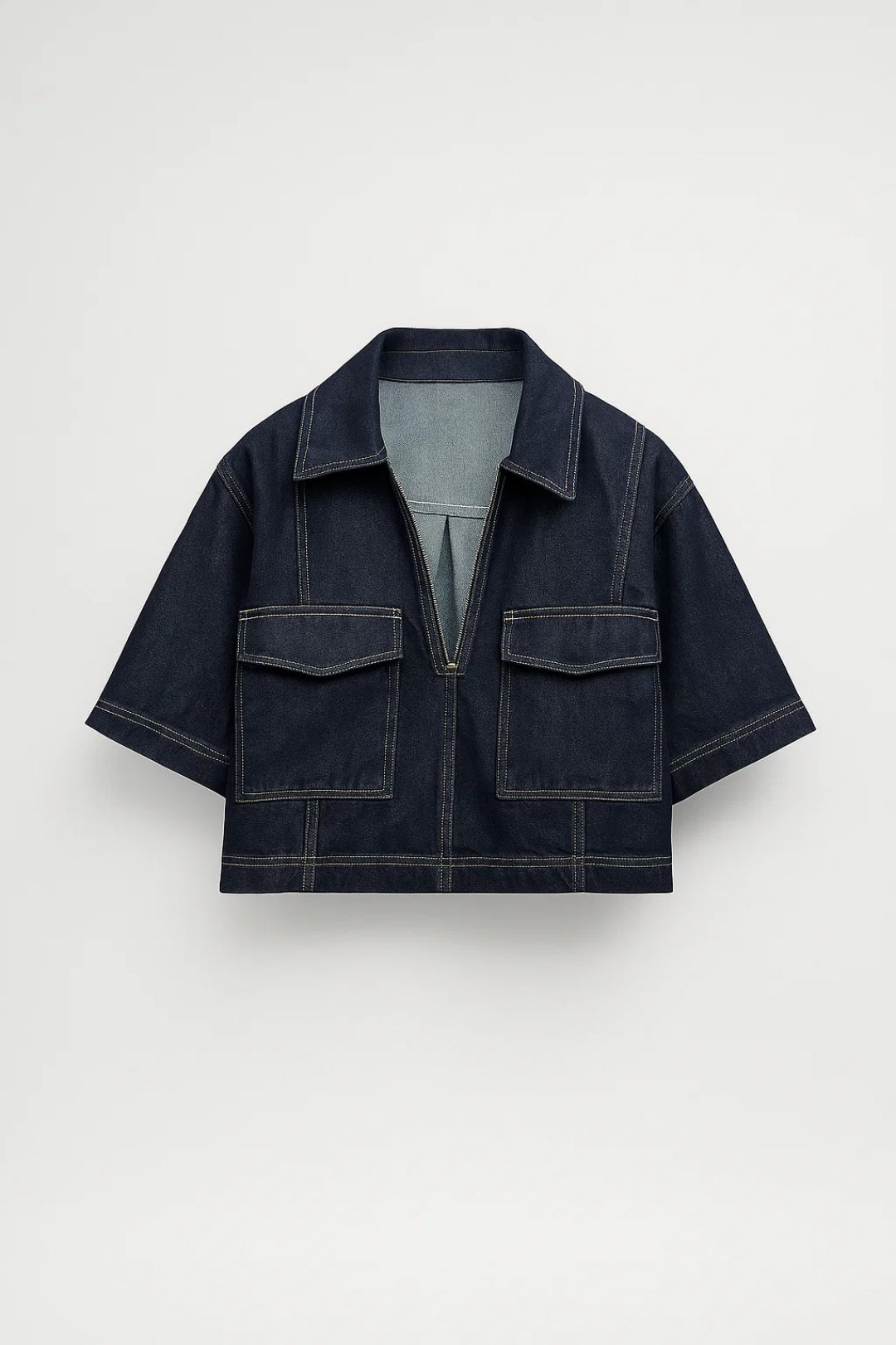 Giada – Completo Fresco Con Camicia Cropped E Minigonna Asimmetrica