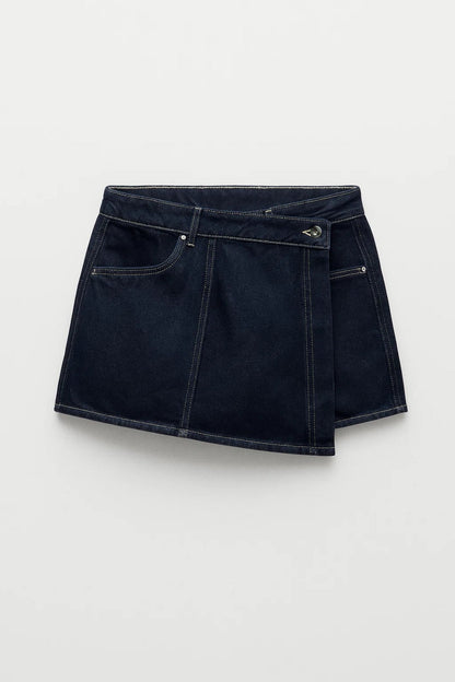 Giada – Completo Fresco Con Camicia Cropped E Minigonna Asimmetrica
