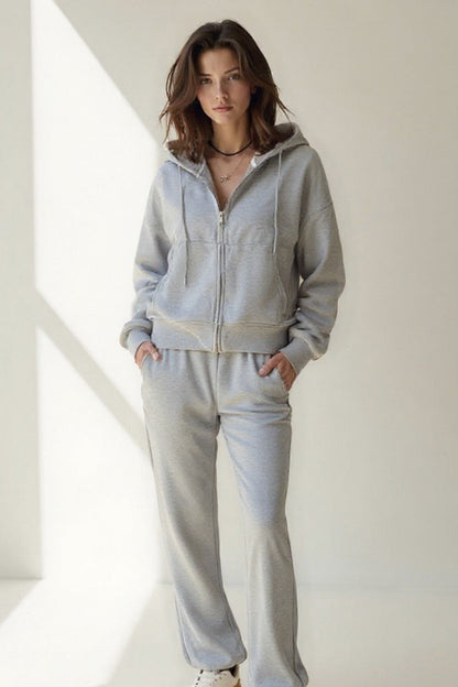 Giulia - Completo Sportivo con Felpa e Pantaloni Larghi