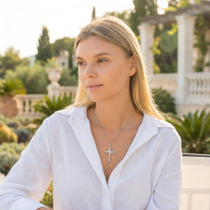 Ornella – Collana Argento Motivo Infinito con Zirconi