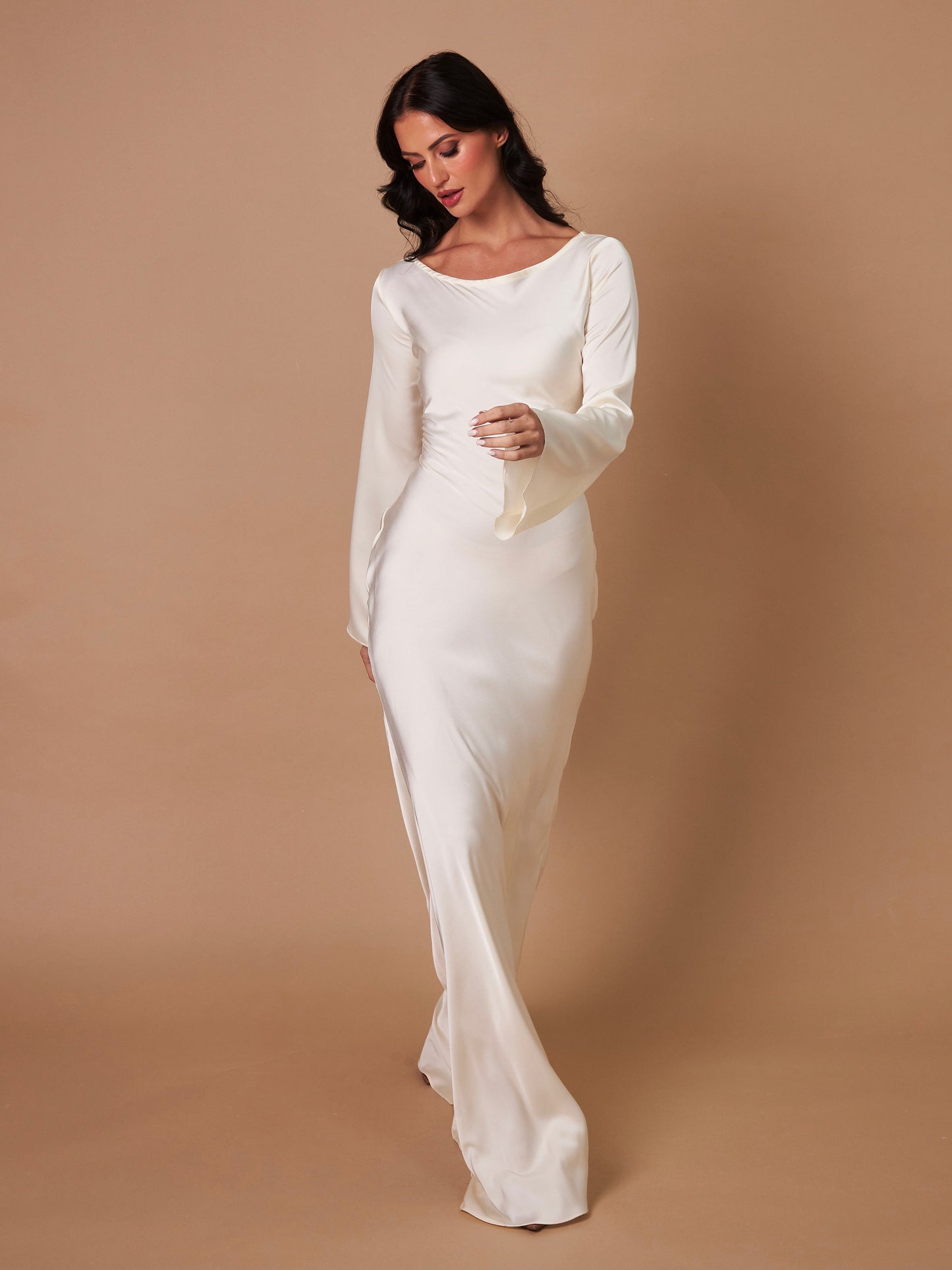 Nicole – Abito Maxi Maniche Lunghe Vivace ed Elegante