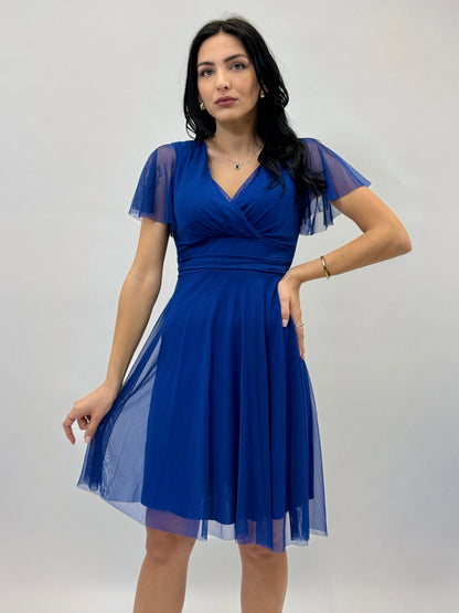 Kora – Abito Corto Contemporaneo Per Un Look Fresco E Dinamico