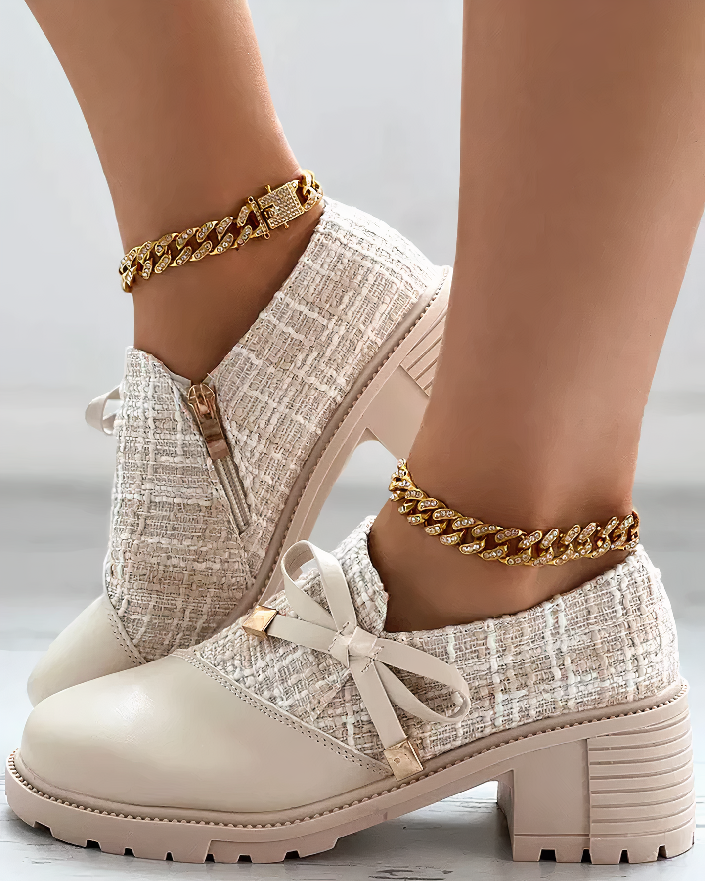 Cristina – Pumps Con Tacco Largo E Punta Aperta Dal Design Moderno