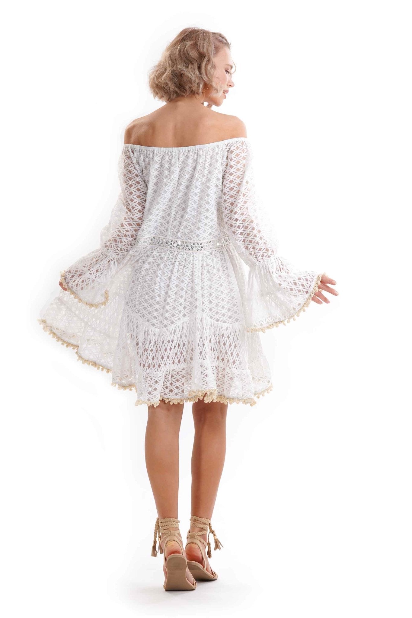 Erica – Abito con Ricami Colorati Boho Chic 2