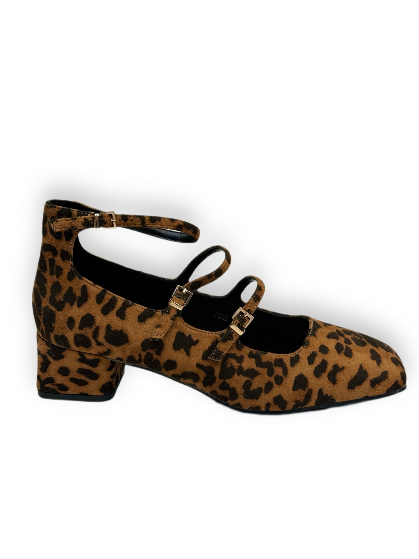 Guendalina – Scarpe Con Tacco E Fibbie Per Un Look Sofisticato