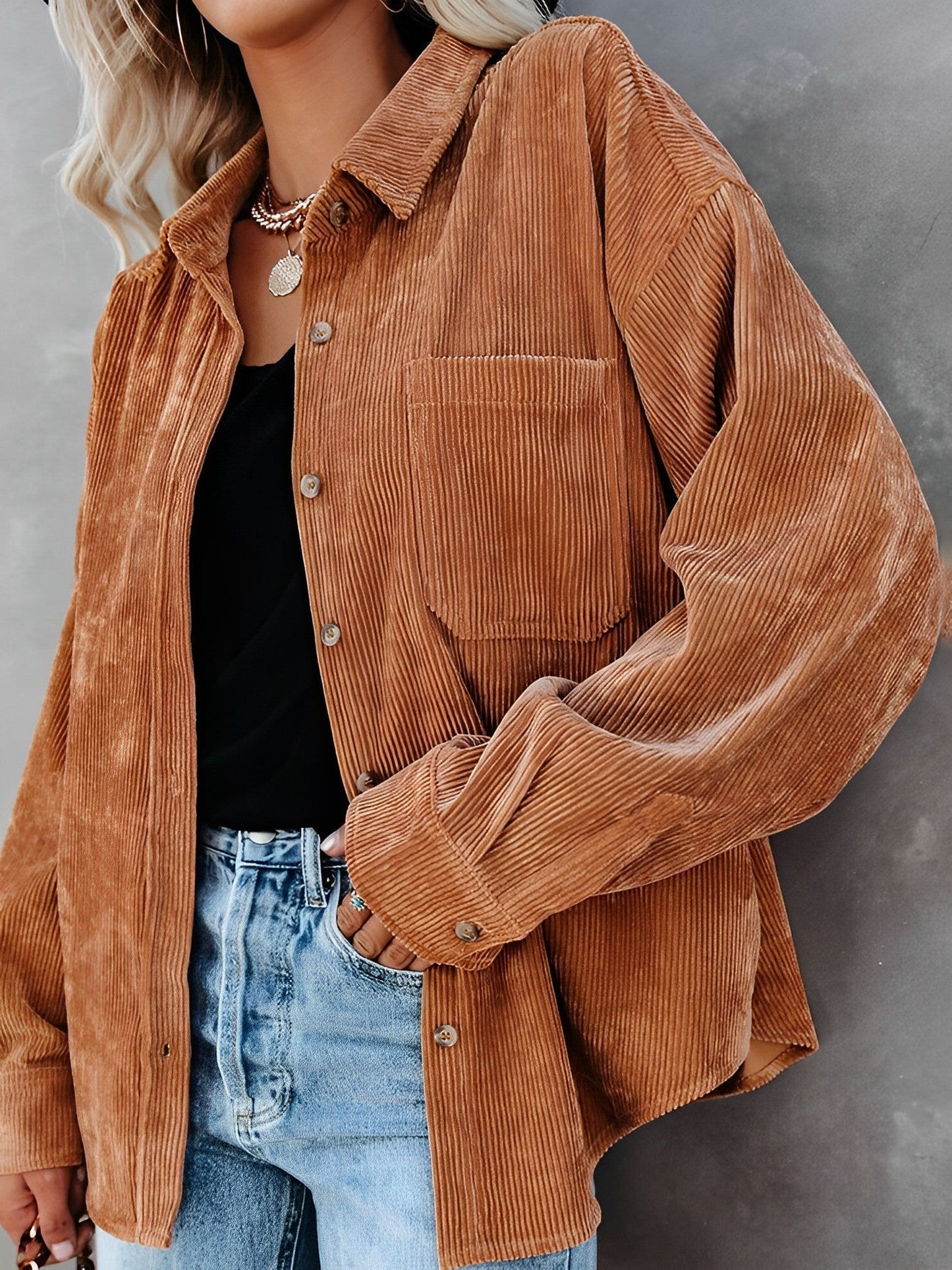 Ines – Giacca in Corda con Bottoni Stile Casual